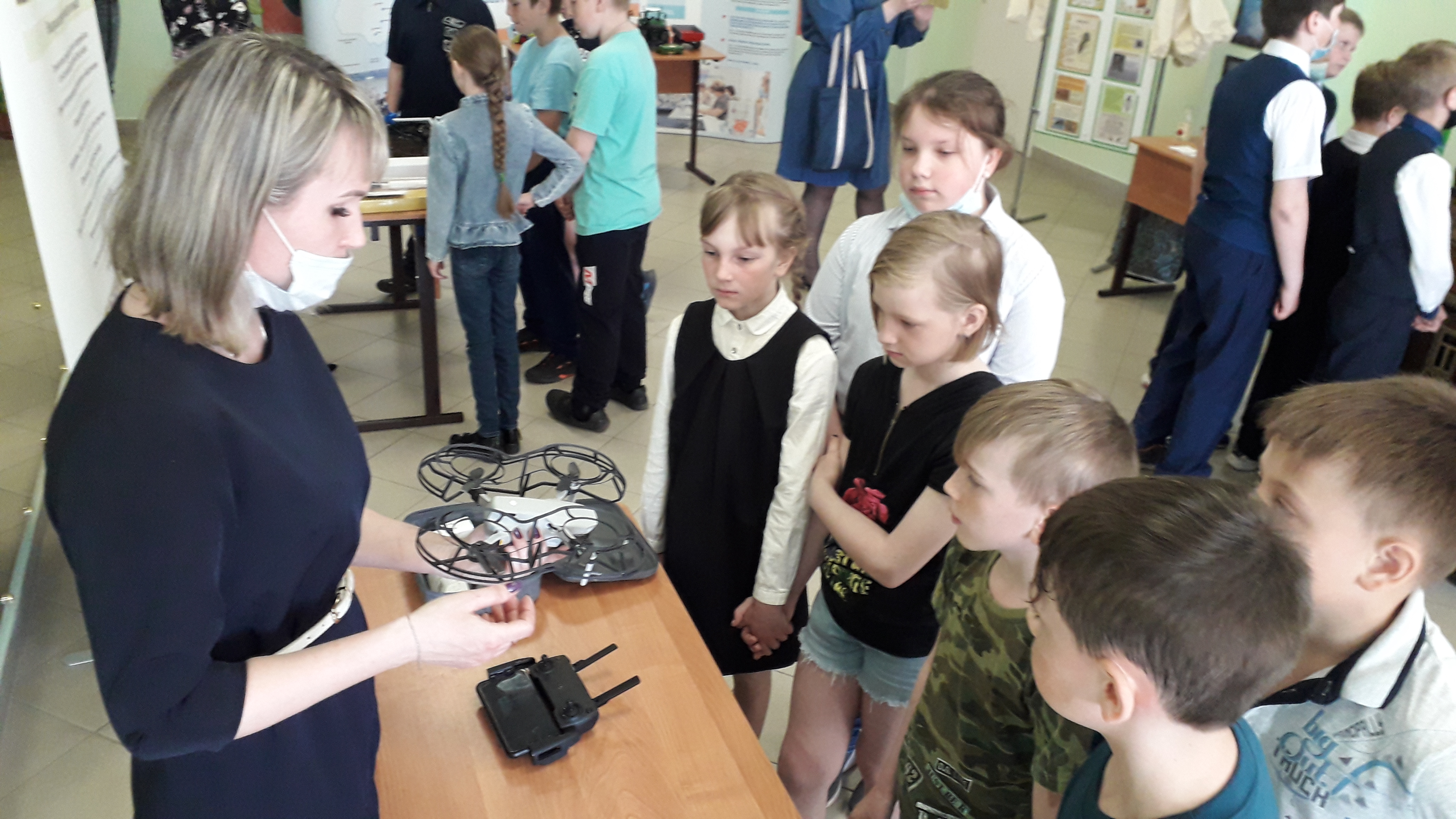 Школа 35 артем приморский край. Дополнительное образование в школе. Дети с овз. Система дополнительного образования в школе. Занятия в кружках.